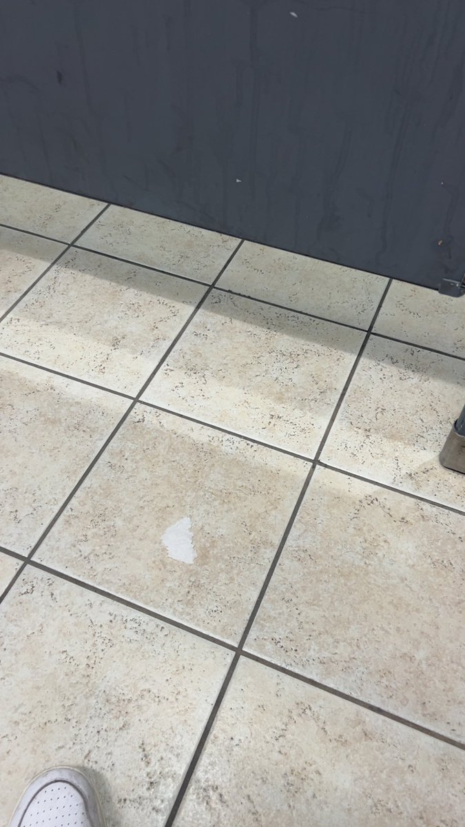 LindellWiggJD's tweet photo. Jerking off in a public bathroom #realgrit https://t.co/N3P2dRWLOo