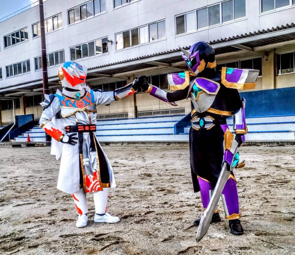 Q3RIDER's tweet photo. 今日12:55〜2号館ステージ前にてヒーローショーを行います！
ぜひ九産ライダーの勇姿を観に来られてください
よろしくお願いします！ https://t.co/uFo1sefkM2