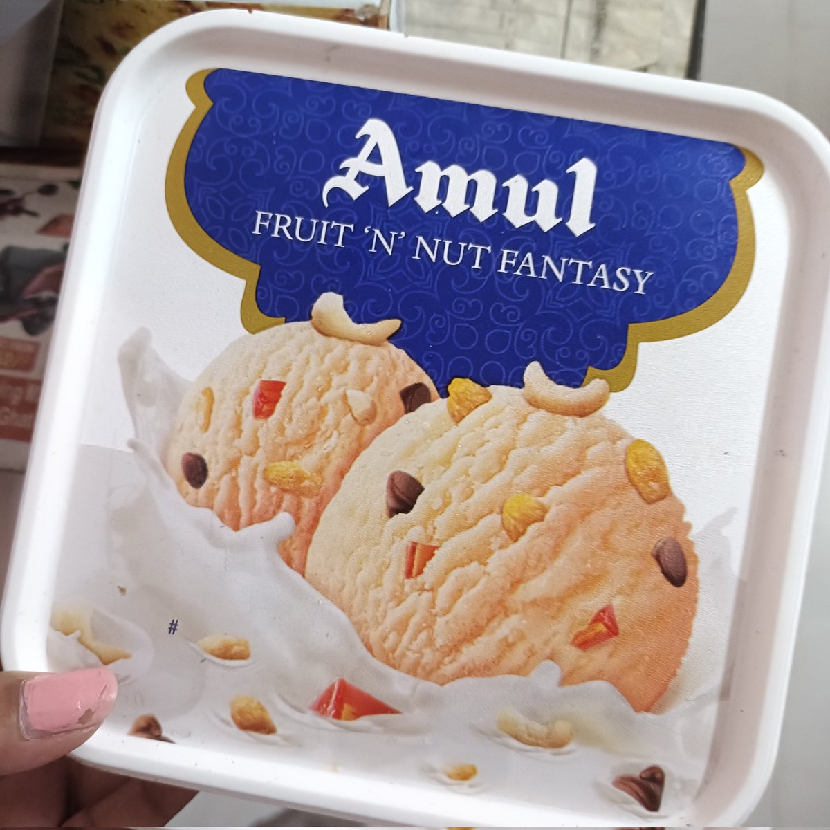 VJSasi7's tweet photo. @Amul_Coop Mangvaya na...but dil maga more https://t.co/MR41d4zE9L
