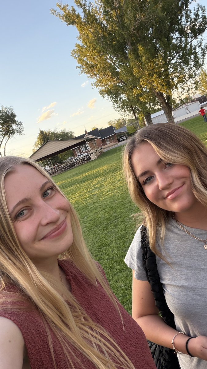 Gwyneth tweet media