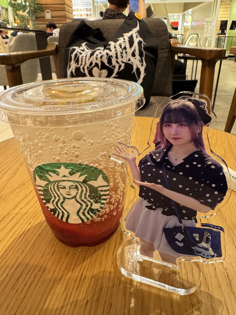 あさなた YONAさァァァァァァァァァん💜 デラックスソーダストロベリーだよぉぉ