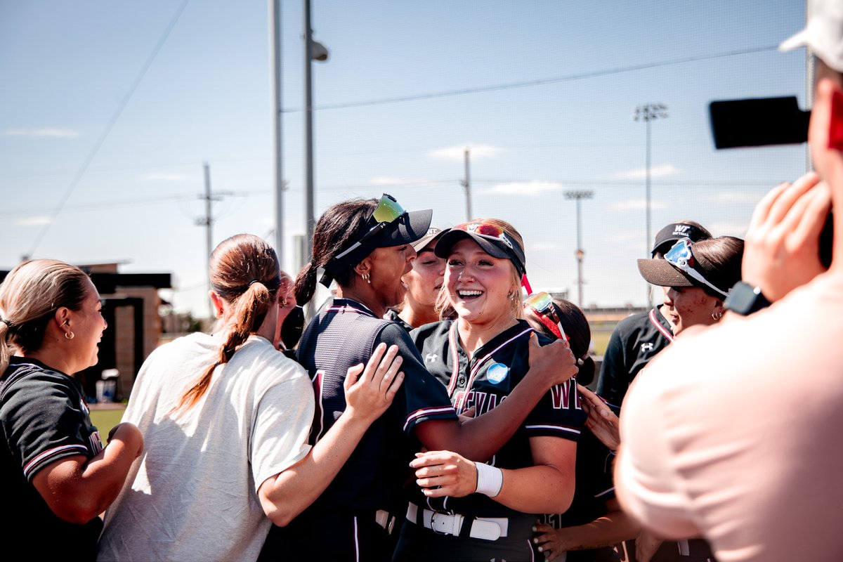 WTAMUSoftball's tweet photo. WE ARE REGIONAL CHAMPIONS 🤩🏆

For the fourth time in program history our ticket is punched and we’re advancing to the college word series!!!! ON TO THE NEXT ONE!!!! 

#BuffNation | #WESTisBEST | #ottno https://t.co/aM1HvZxnB5