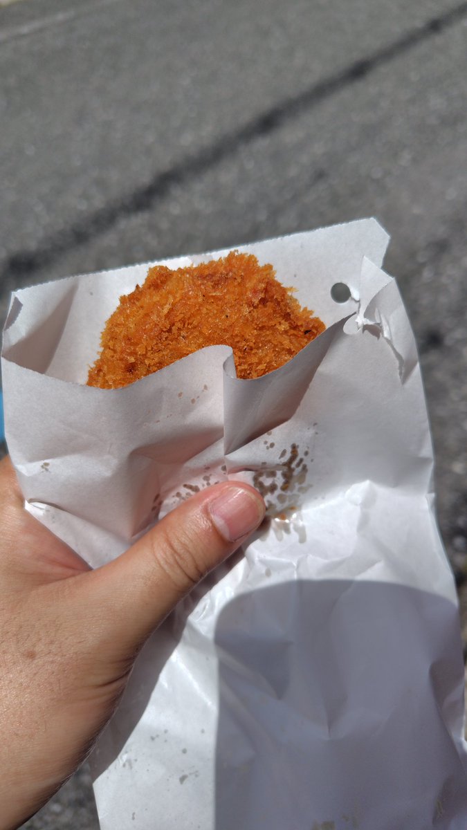 47sake's tweet photo. エスプレッソキメてからの、色々😋

出店のオッチャンの貝講義を聞きながらのハマグリも美味かったす https://t.co/1zbCHjWxAa