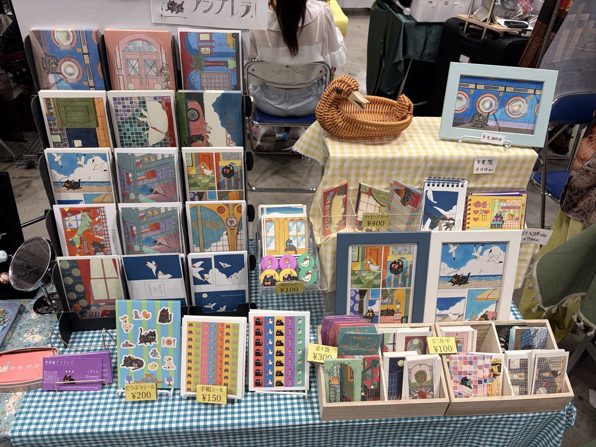 konosiy's tweet photo. デザフェス63、2日目始まってます！
世界軸アンブレラと無断溜息水は南4ホールP-186です！ぜひお立ち寄りください❣️ https://t.co/DSxcGMRGWm