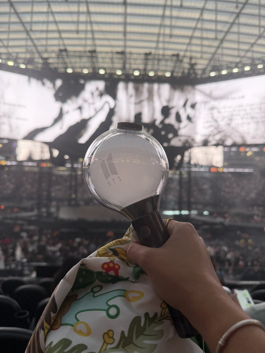 jinnieskr's tweet photo. Y con mi bandera, para que me abucheen culeras ✊😂 https://t.co/E1a4VaSSVp