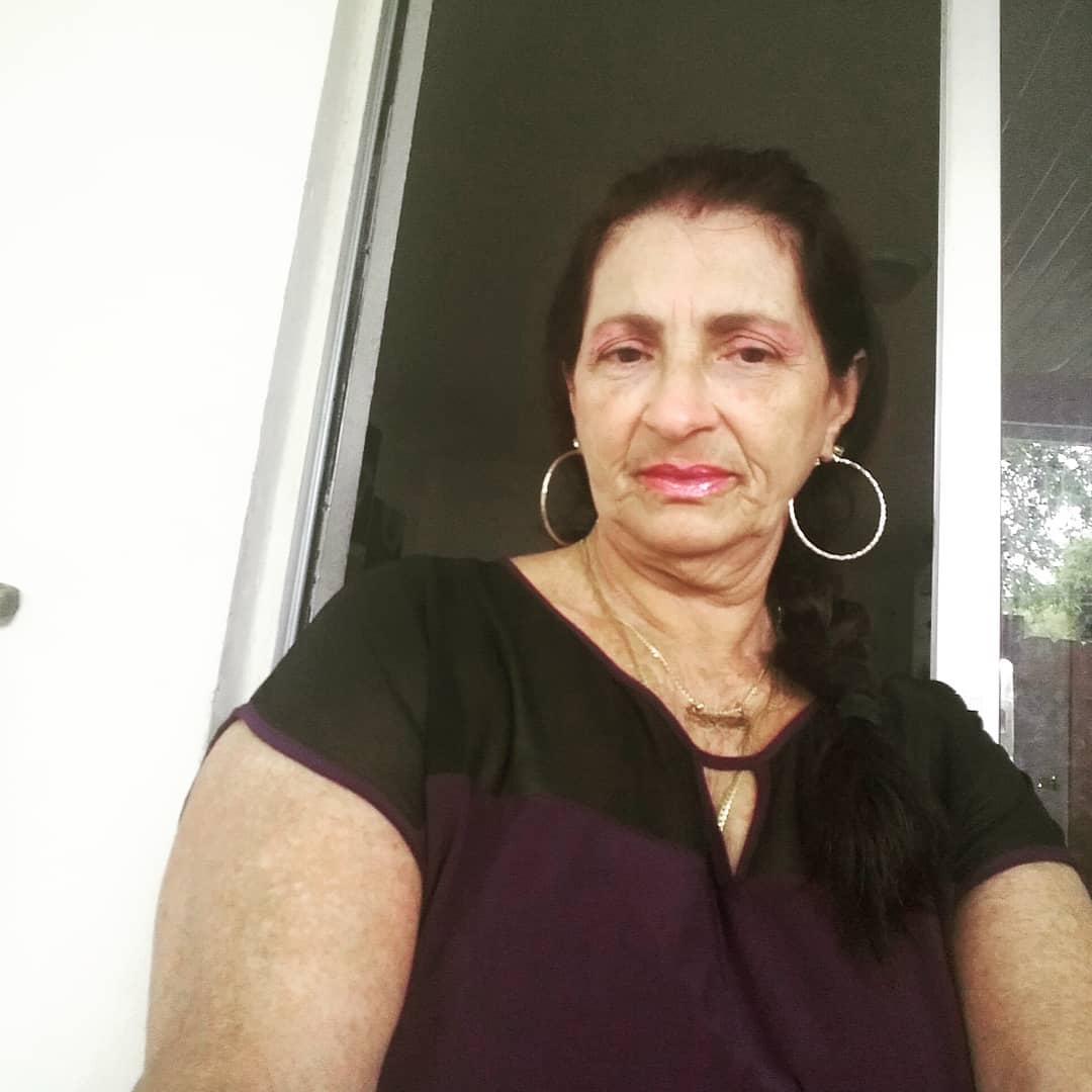 CarmeNtRicabal's tweet photo. Te acostarías con una mujer de 64 años como yo? https://t.co/gwUpvfFdwI