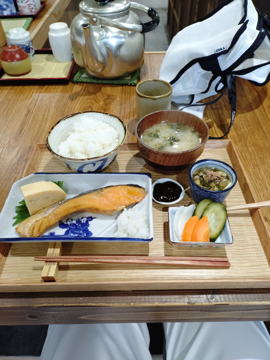 W0odFish's tweet photo. 最近自分の中で和食ブーム！

ここめっちゃうまい！
ご飯がうまい！

おかずがいらないご飯は宮古に移住してからはじめてかも！

南魚沼産のコシヒカリ使われてた(^^) https://t.co/UoJhftW0da