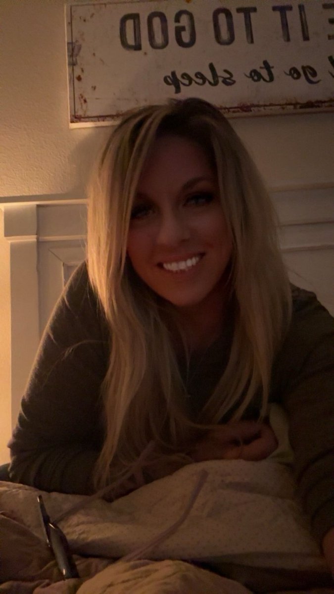 Renee tweet media