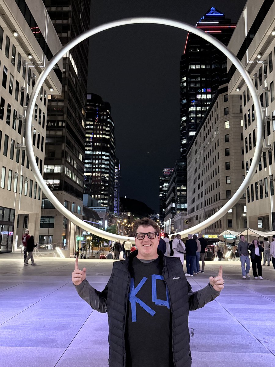 justinleiser's tweet photo. @FightOwensFight Sorry about your Habs. This @TBLightning @WWE fan wanted to show respect to the Prizefighter. 🇨🇦🇺🇸 https://t.co/QAULi22qDG
