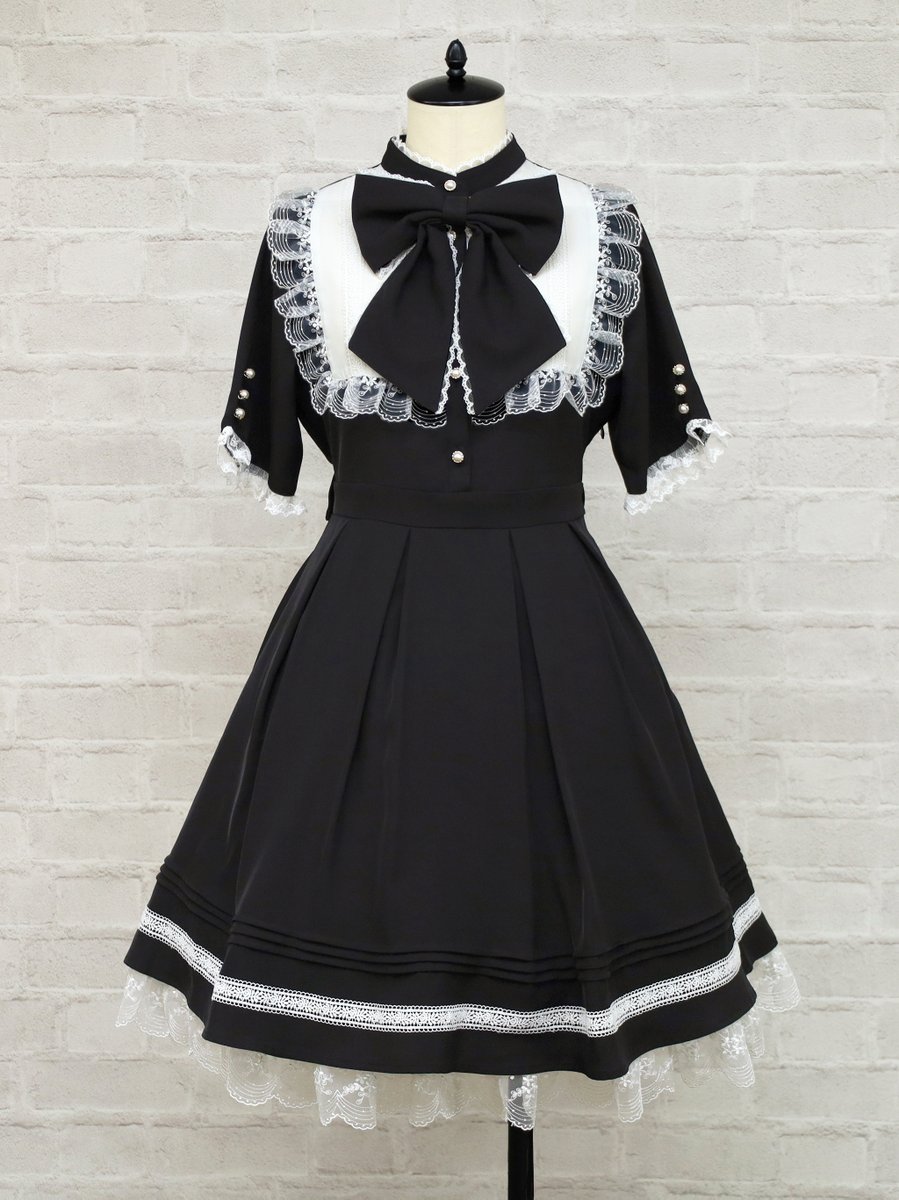 _Amavel_'s tweet photo. ♥Coming soon Item♥Part1
＊Lace Belle バイカラーワンピース(近日販売予定)
Color：ブラウン、サックス、ブラック
Price：￥11,550(税込）
お問い合わせは各SHOPまでお願いします!  #amavel #アマベル #クラシカル #リボン #レース #ヨーク衿 #甘系 #配色 #バイカラー #ワンピース https://t.co/XoPqtWJj5N