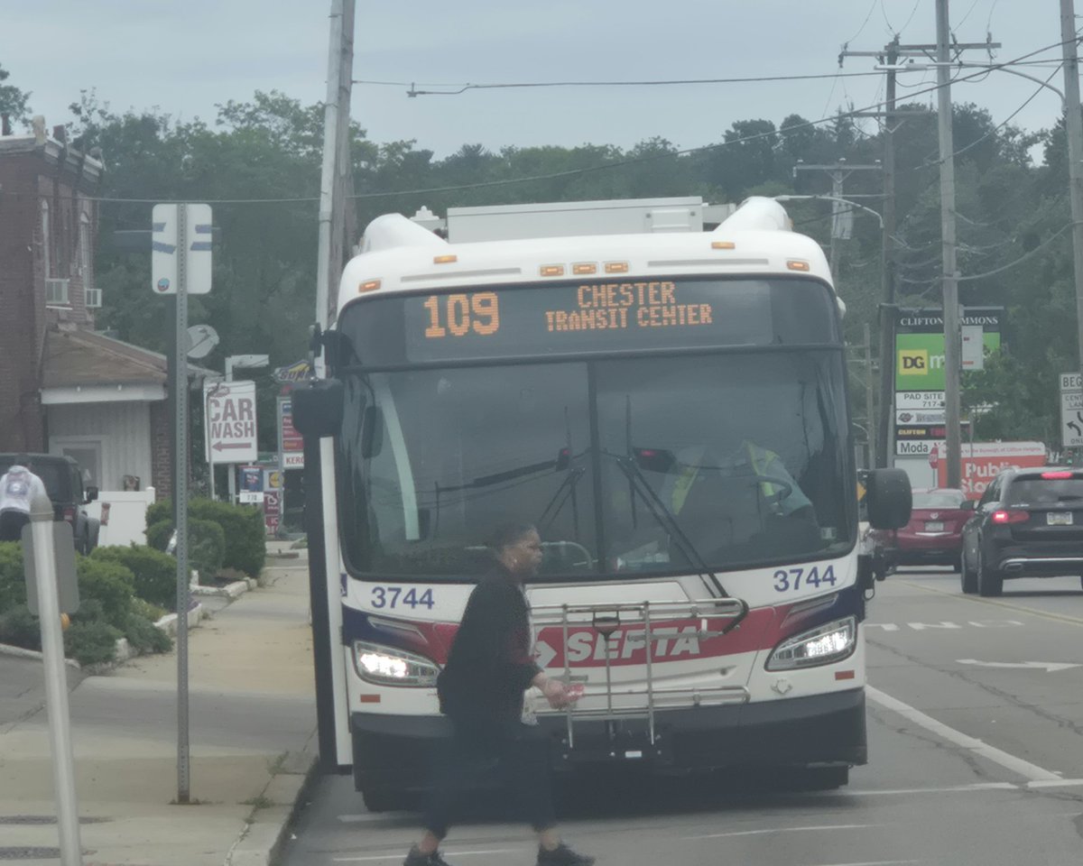 DavidTLipscomb's tweet photo. @SEPTA_SOCIAL 

On Friday, May 22nd 
 on East Baltimore Pike, a bus driver pulled into traffic without checking for oncoming vehicles, forcing me to nearly run off the road. This could have seriously injured multiple drivers. Hopefully, the driver receives additional training. https://t.co/Lbaw3PkLzZ