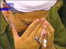 Shameemaparvin's tweet photo. May Allah bless our beloved Khalifa and grant him good health, protection, and a long life. Ameen.
#KhilafatForPeace https://t.co/pdwAR0tVBq