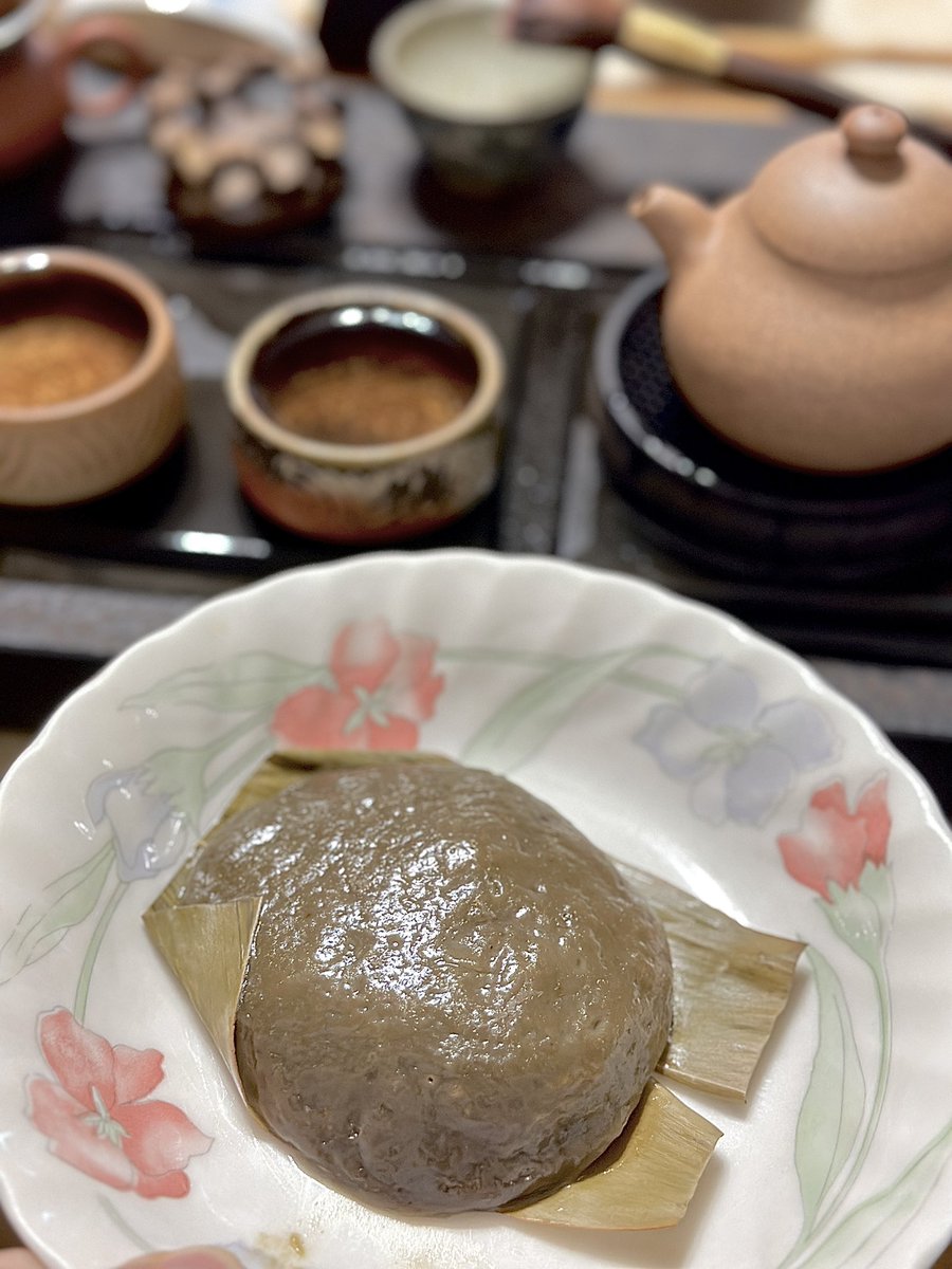 8Vnt9's tweet photo. 鄰居送的草仔粿剛好當早午餐

#冬片仔 https://t.co/IbakvMvTQg