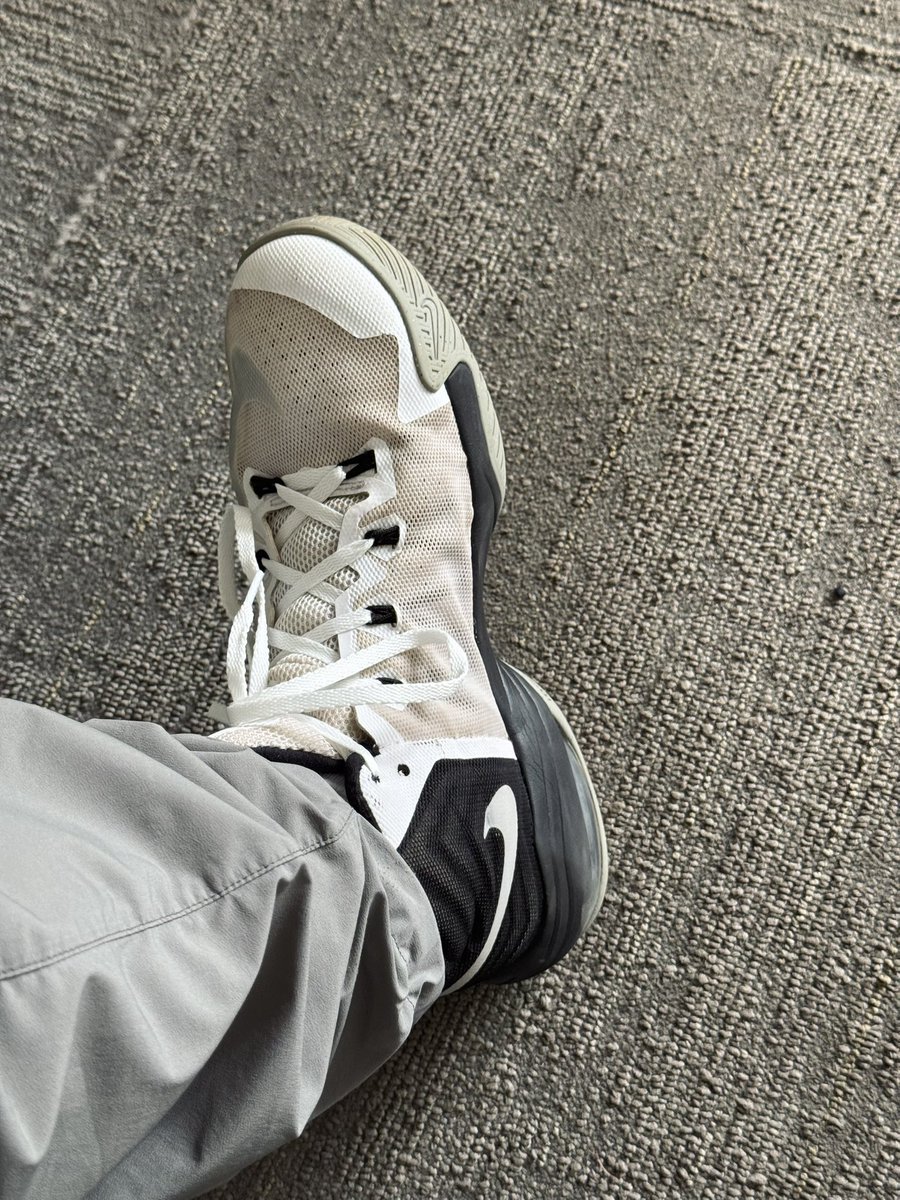 02520w's tweet photo. 脏脏的Air Max Audacity 2016 https://t.co/KTrmPvu95q