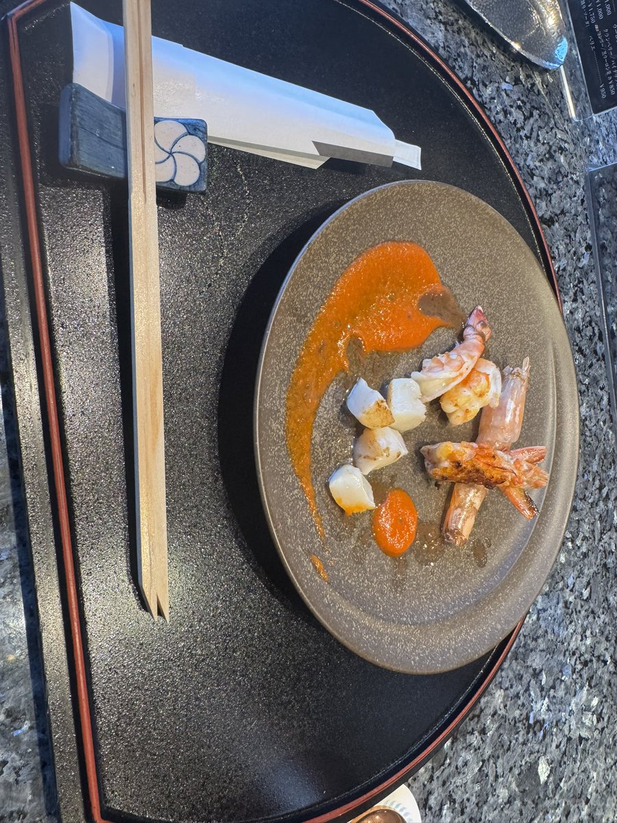 yabusameeeeeeee's tweet photo. ホテル最上階のラウンジ併設鉄板焼
死ぬほど高いけどその分美味しかった https://t.co/eVtp1C7F5z