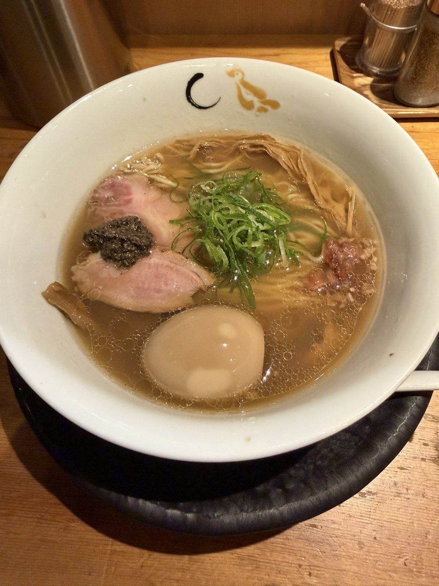 じたろう tweet media