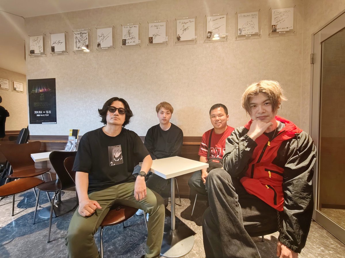 トシヒューマン tweet media