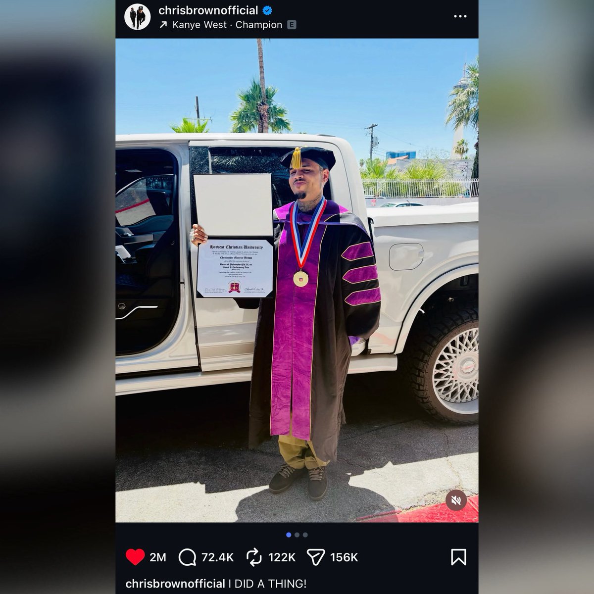yzyupdates tweet media