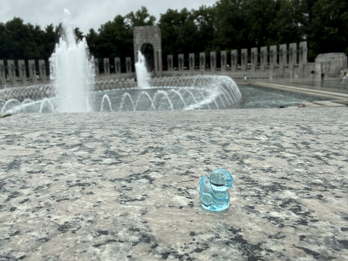gmgronowski's tweet photo. Today while out #OnAssignment taking photos at the WWII Memorial, a girl walked up to me and quietly placed this next to me, then walked away. Thank you? I will treasure this. https://t.co/XO0LcxQXQF