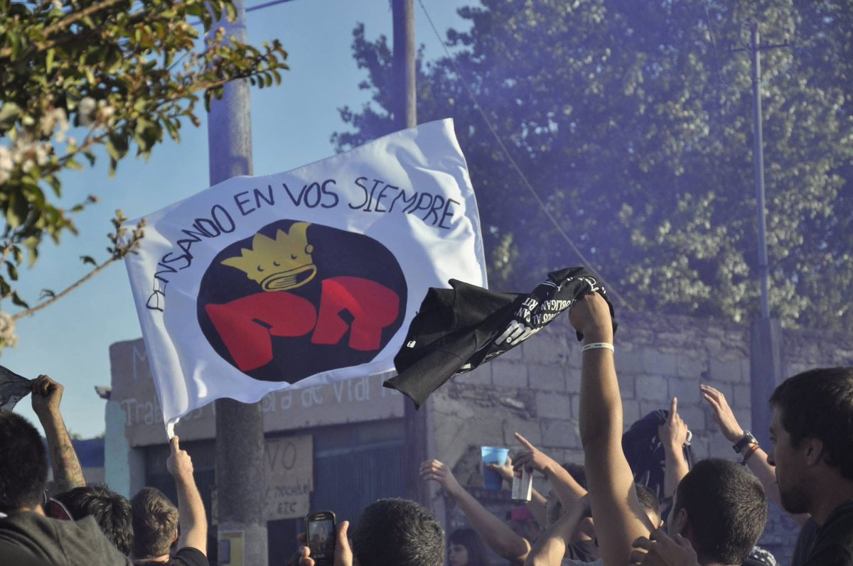 Mat1g0nza's tweet photo. Patricio Rey y sus Redonditos de Ricota,
la bandera de la contracultura argentina.

Generaciones pasan y siguen ahí, cada día un poquito más vigentes.

El Rocanrol del país… https://t.co/GsYHXgUHvD