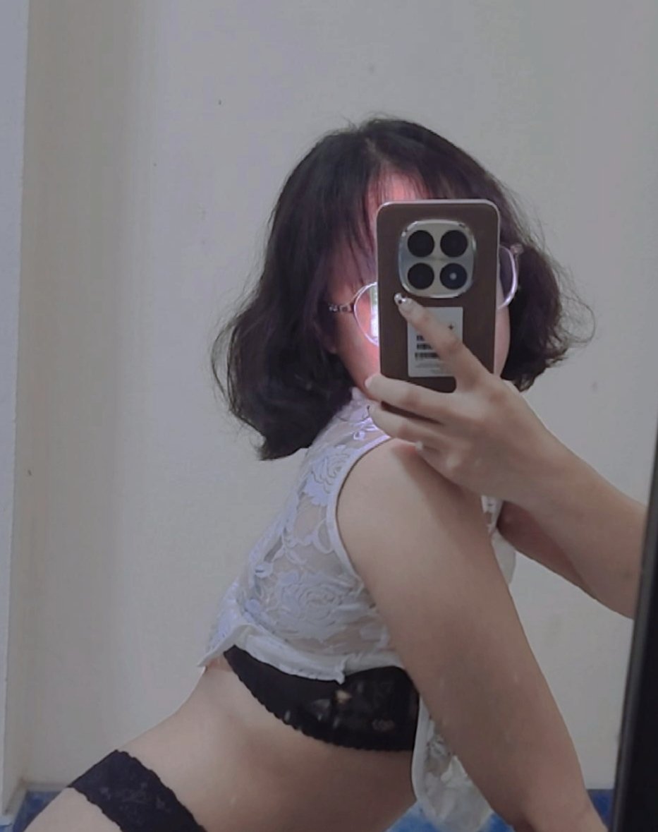 chippyppp's tweet photo. นกที่ตื่นเช้า 
ไอพิ้งแว่นมันเด็กแสบ 😹🍑😚 https://t.co/yHipQhEaZf