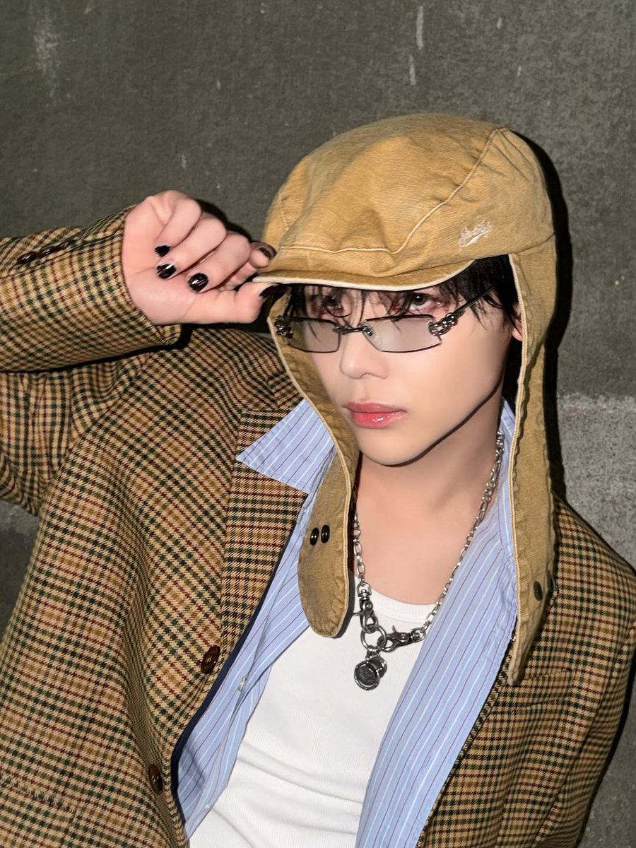 KeepNicholas_TH's tweet photo. (#AllOfNicholas_TH) 
IG  POST UPDATE 📸

DayDay. SUPER LIVE 2026 🍀

#NICHOLAS #นิโคลัส  
#니콜라스  #ニコラス #王奕翔 
#andTEAM_NICHOLAS #andTEAM https://t.co/sEDURs8sKW