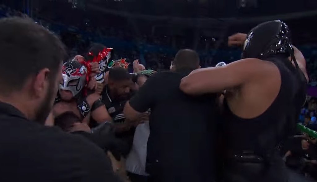 Roman Reigns SZN 💥 tweet media