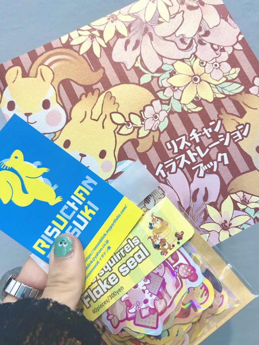 df_transmission's tweet photo. 【西1階】
C261

リスチャンダイスキ
@ooxooxoo6 

リスを広める活動をしています🐿️🐿️🐿️

かわいいかわいいリスのイラストを買えてとてもニッコリ😌
クリアファイルやシールなどもありました♪

#デザフェス
#デザフェス63

staffカンナ https://t.co/k3BBtWrzV6