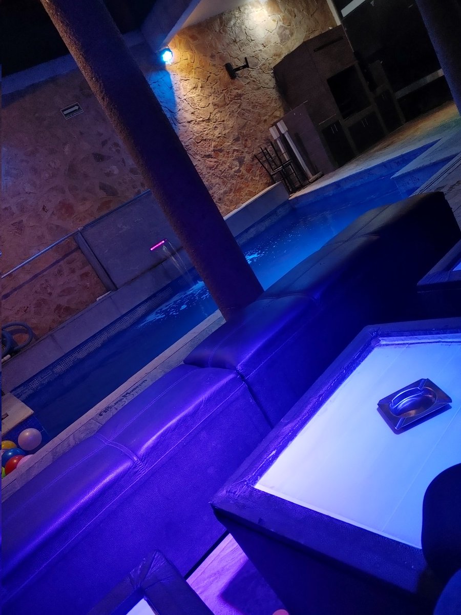 Mrs_Pugs's tweet photo. A quien nos iremos a encontrar...?
... 😏 😈 🔥 🤤 🥴 💦 💦 https://t.co/80OzdkTdNx