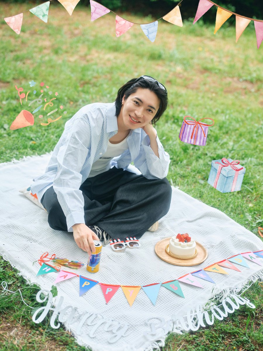 youya_mtst's tweet photo. 本日は #松下優也 のお誕生日です🎊

応援してくださる皆さま、お世話になっている皆さま、いつも本当にありがとうございます✨
松下はこの後5/27より
#boopthemusical に出演いたします🎺
そして20:00からは松下FCにてバースデー企画も開催します🎂

松下優也をこれからもよろしくお願いいたします！ https://t.co/jKsEVg64Id