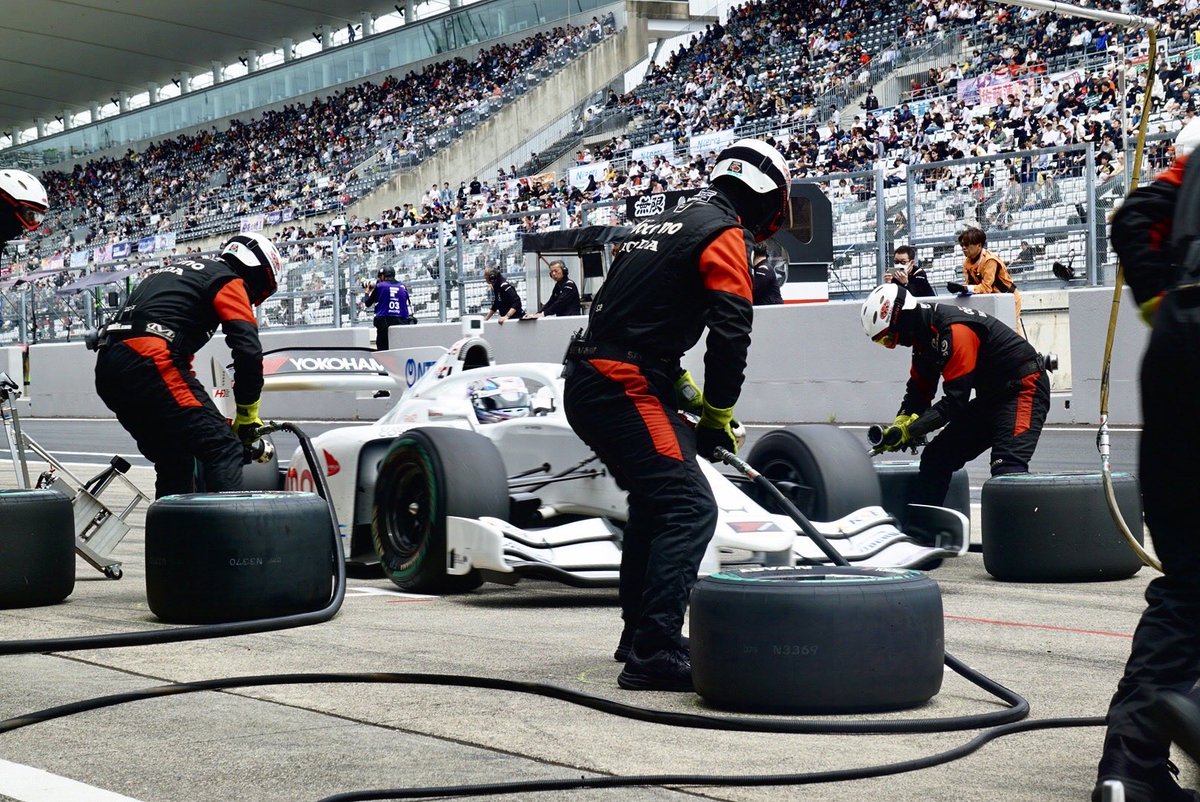 DOCOMO TEAM DANDELION RACING tweet media
