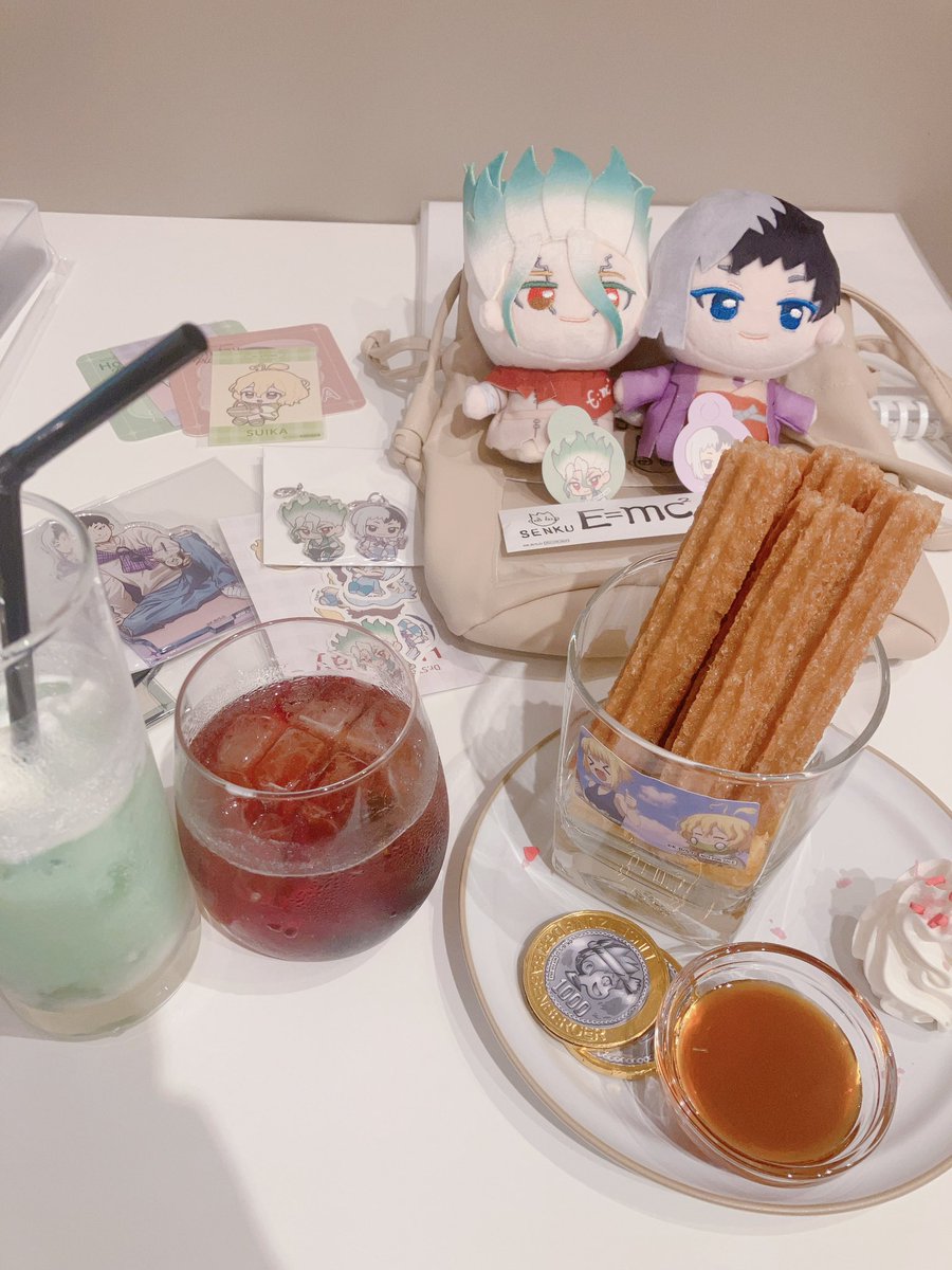 よん tweet media