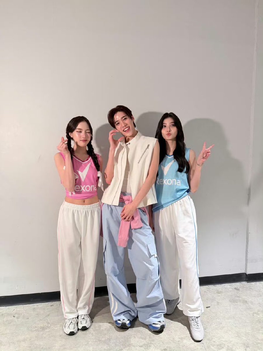 ˗ˏˋพาแลน เก่งไม่พอ🖤˚ ༘ tweet media