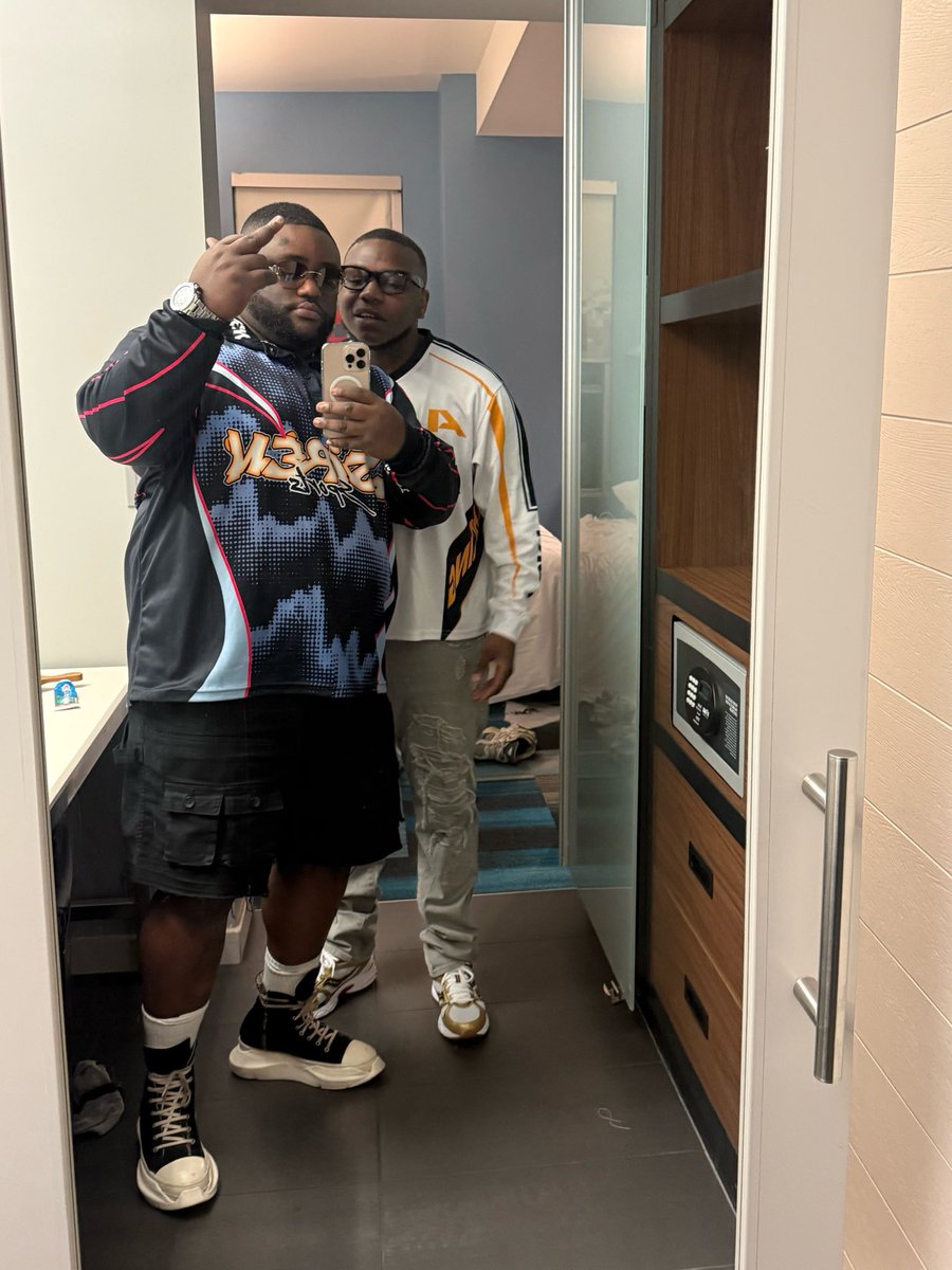 _seannyD's tweet photo. he always with me 🔐

www.asirenbrand.comm https://t.co/7o3vrG5No0