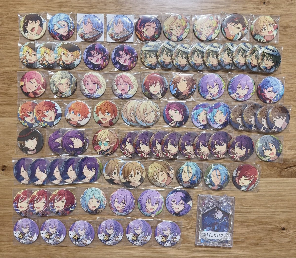 ꒰交換꒱あんスタ コレクション缶バッジ コレ缶 May idol 譲┊︎ライカ