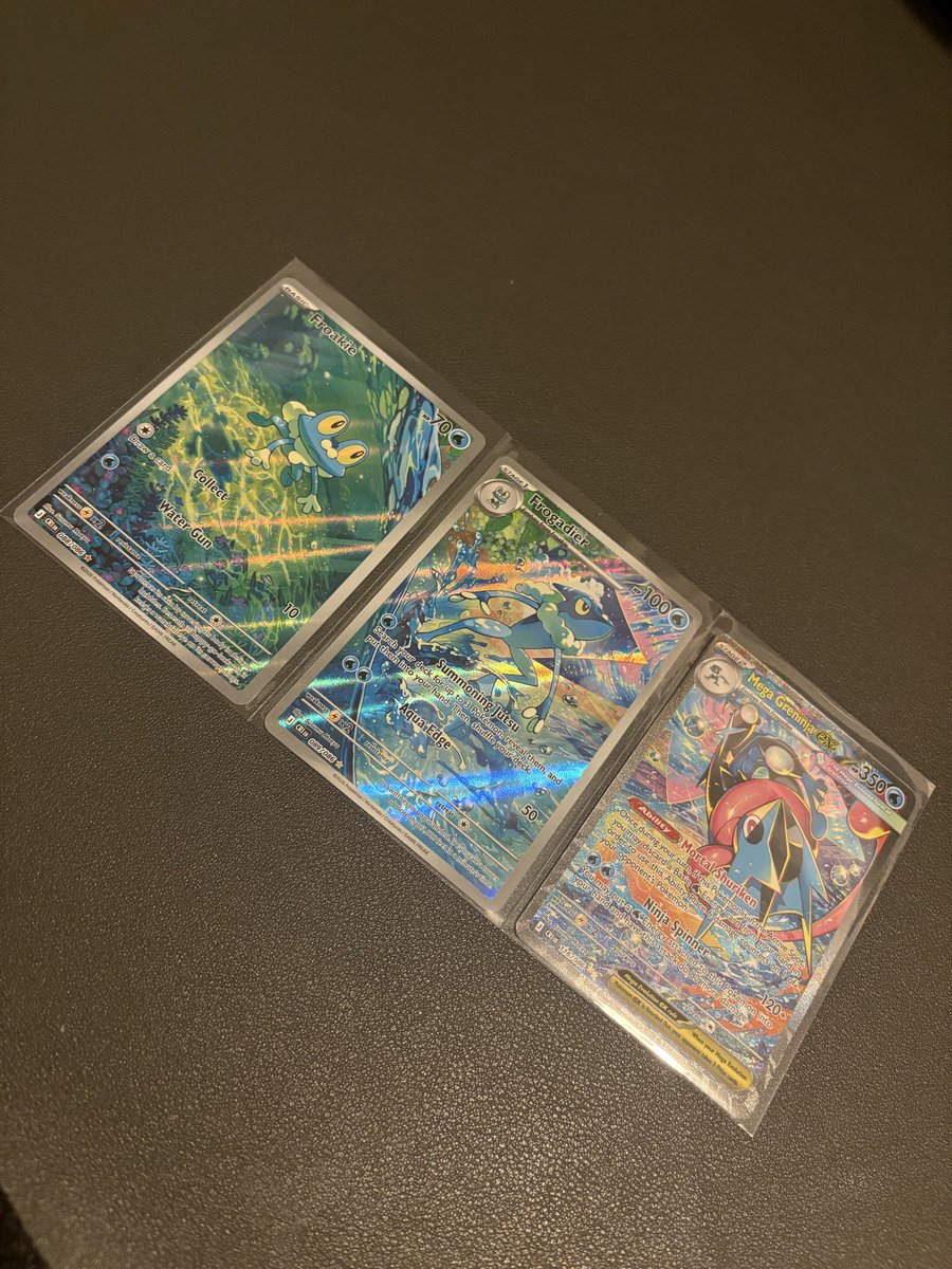 404rips's tweet photo. Love these connecting art cards 🔥@CardPurchaser https://t.co/3WTZ9zFtii