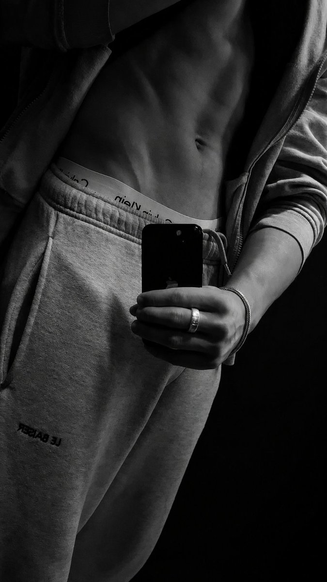 mattvrat's tweet photo. ╭───────── ⨾ ☩ ⨾ ─────────╮

              𝐌𝐀𝐓𝐓 🜲
      ─────────
   ⟡ Gymrat
   ⟡ 1.89cm
   ⟡ 26 𝐲.𝖔

                   #SexRol #FakeLand #FreeRol

╰───────── ⨾ ☩ ⨾ ─────────╯ https://t.co/oM2XkW4Bsx