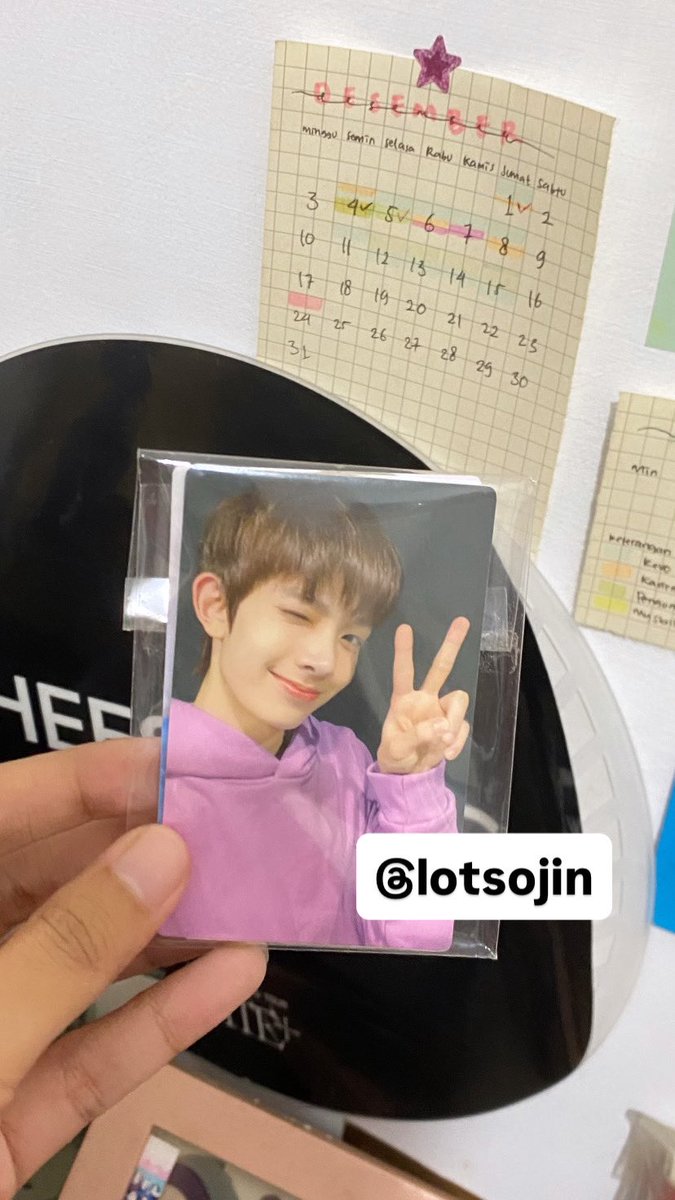 lotsojin's tweet photo. WTS // ensell
LIGHTSTICK ENHYPEN VER 1
 
🌟include Box, strap, pouch, pc member
- baru dipake pas fate+ jkt 
- vidcon for serious buyer only

🏡 Bandung, jabar

🏷️ wts wtb ls lightstick ls v1 https://t.co/9e74Ln6XHP