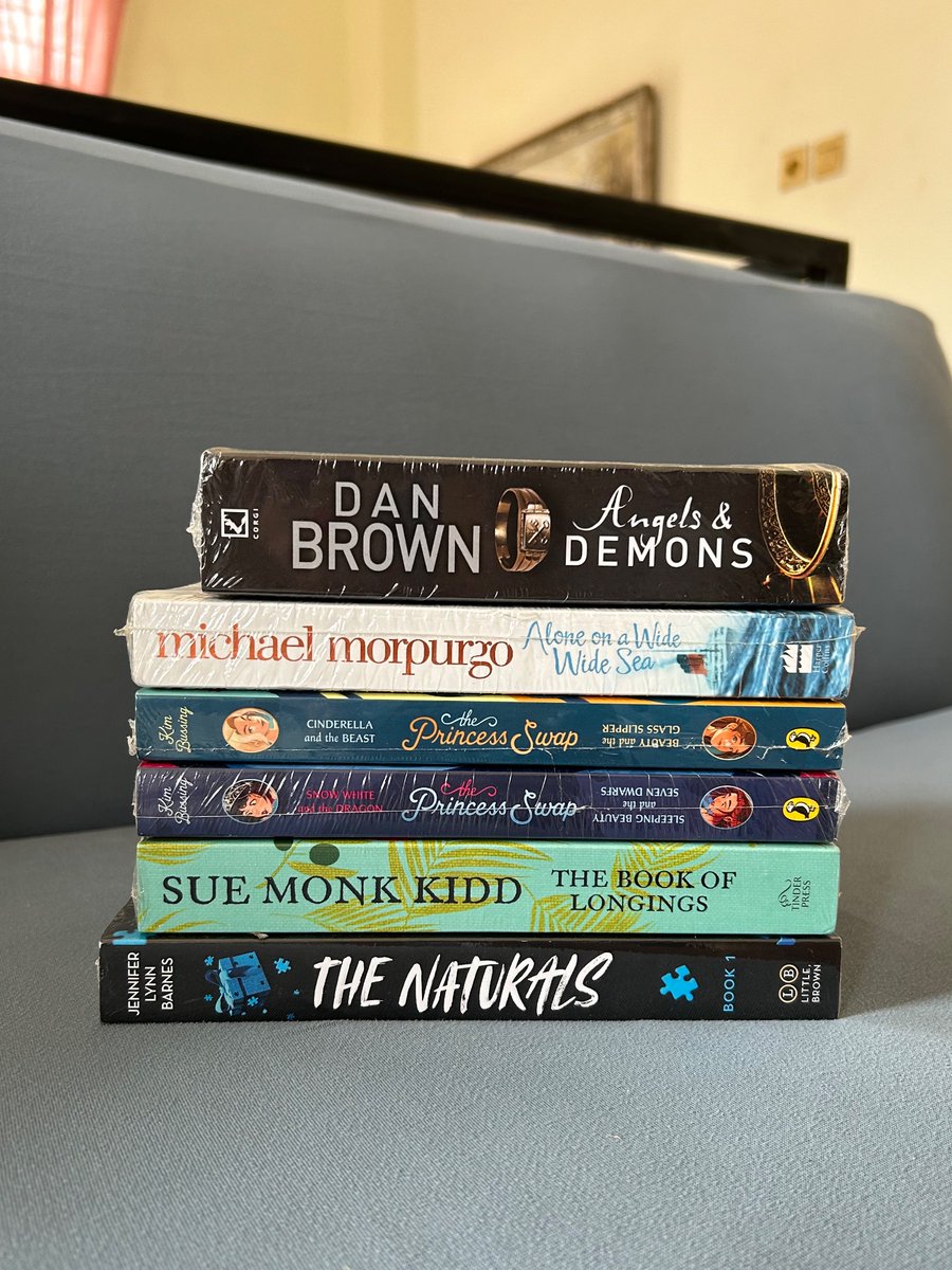 ingingundul's tweet photo. 📍Samarinda

[ WTS ] Halo guys, aku menjual semua buku-buku yang ada di bawah ini, ya;

Angels &amp; Demons: 70

The Book of Longings: 120

The Naturals: 160

Alone on a Wide Wide Sea: 50

The Princess Swap 1 &amp; 2: 250 https://t.co/mMlH71CTEx