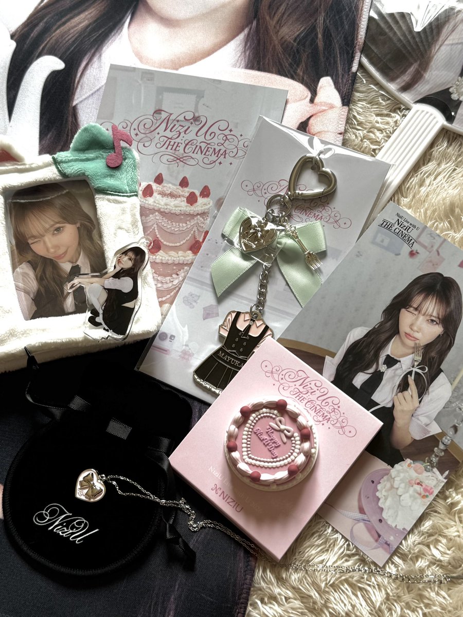 with_s2_jam's tweet photo. グッズ届いた〜🎂🎀💚

かわいいマユカちゃんいっぱいで幸せ🫶🏻

#NiziU #MAYUKA https://t.co/3aSfERmXVe