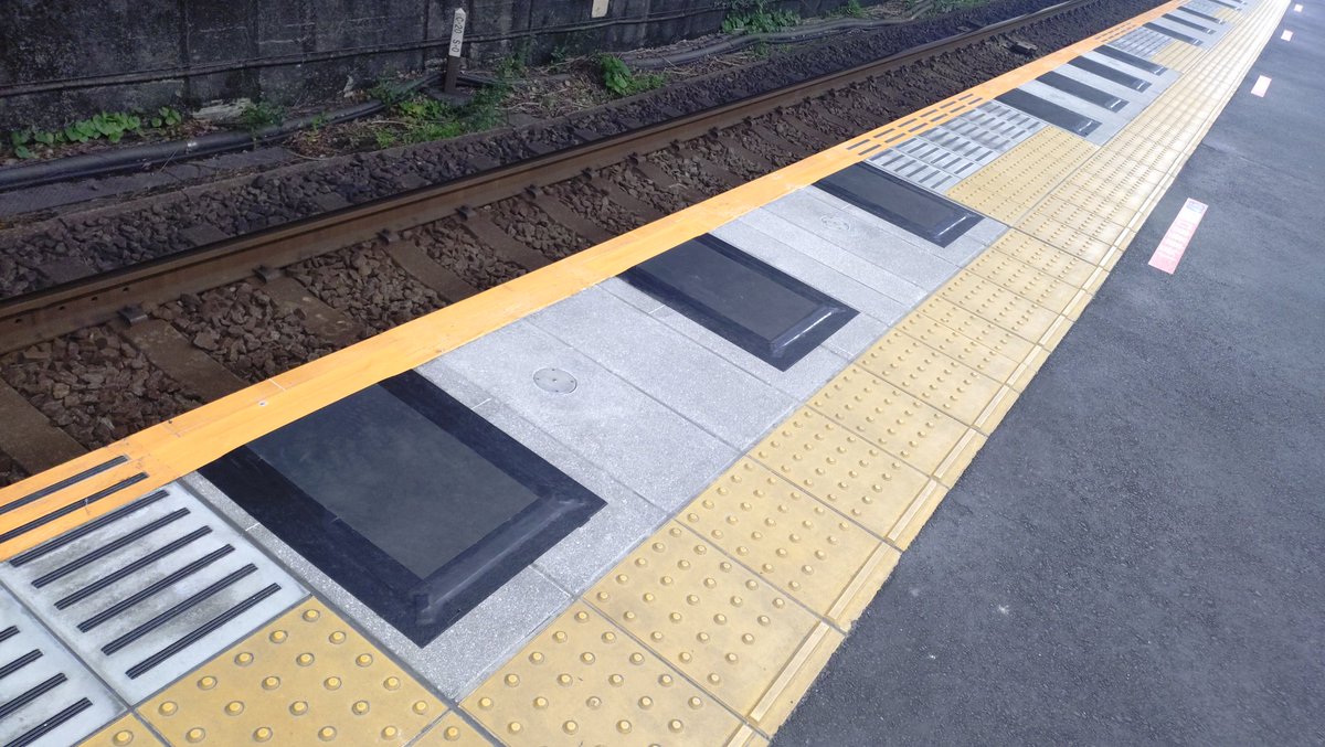TertiaryTom's tweet photo. 中央線やっとか🧱 https://t.co/1k6m1BSwYx