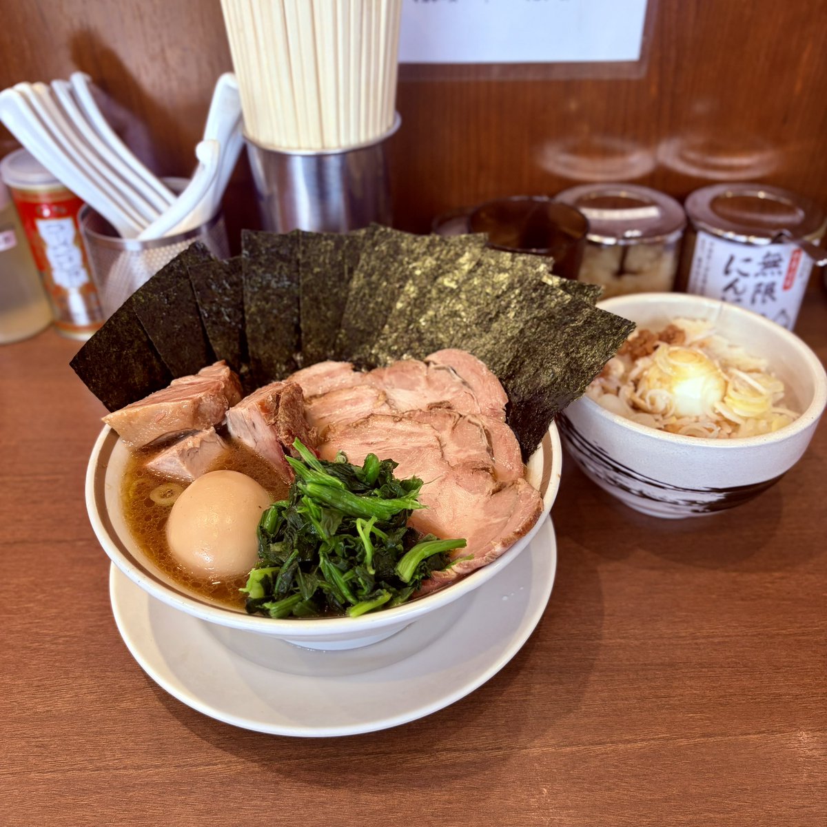 anne_papa's tweet photo. 🐯とらきち家直系🐯
家系ラーメン 大ちゃん@中島

特製ラーメン（並）+ラジウム玉子丼

ボリューム満点💯な特製ラーメン🍜🫃🫃
お初のラジウム玉子は黄身がトロトロ🥚✨
飯坂温泉に行きたくなったよー♨️

メチャクチャ旨かった😋

ご馳走様でした🙏 https://t.co/xNR1FL3NKR