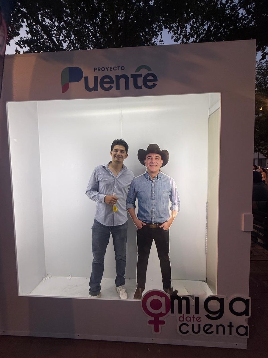 El Grillo con el Toño tweet media