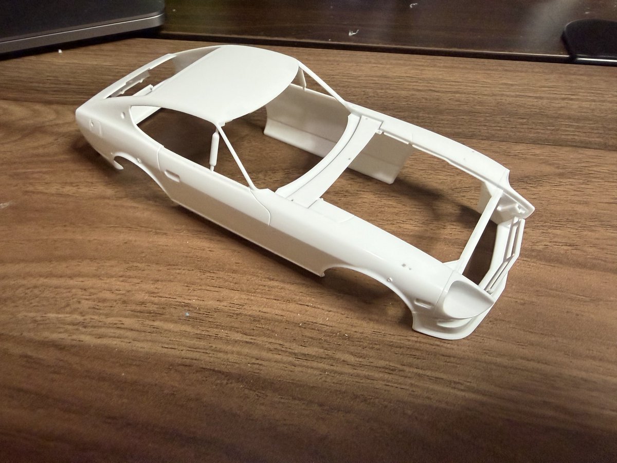 Horun6N's tweet photo. NISSANフェアレディ240Z
カーシリーズＮo367
表面処理中
（塗装ハゲ起こしたら心折れます）
#車　#プラモデル https://t.co/DtmMY5RPVF