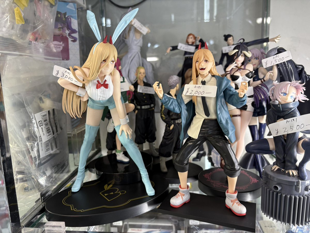 ☆A181ケースに入荷しました!! チェンソーマン パワー フィギュア 2種