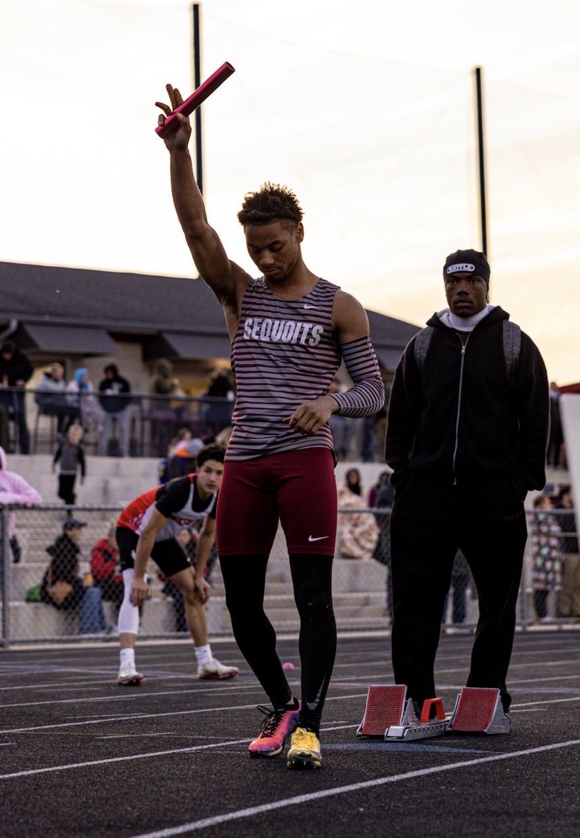 SequoitFootball's tweet photo. All Conference WR Damion Johnson wins the long jump on Thursday to punch his ticket to the state track meet! @ACHS_Sequoits @AntiochVikings @BerrieMichael @sequoitxc #multiplesportathlete https://t.co/lySfz6cn2Z