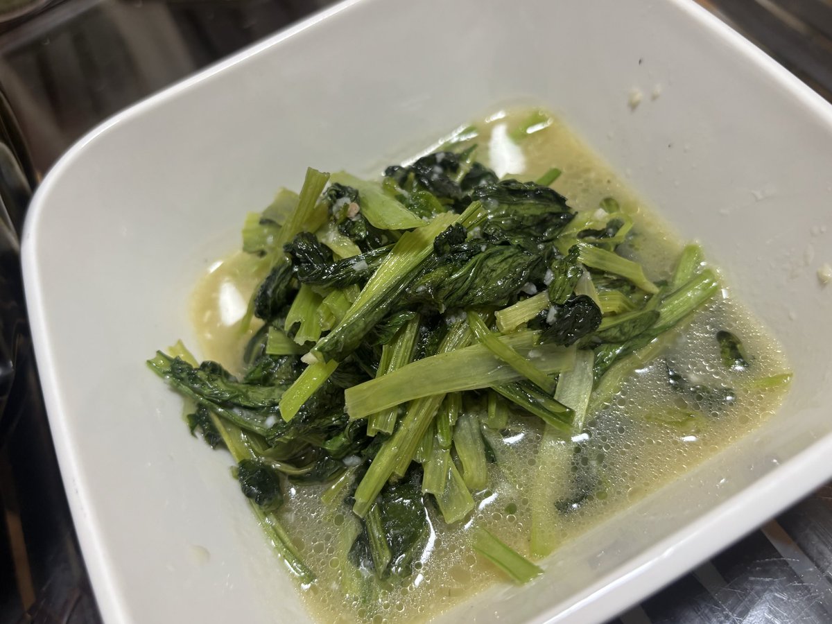 ニシ tweet media
