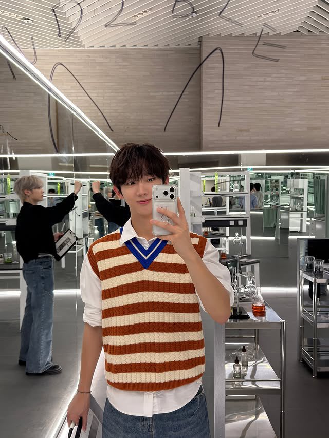 💌 tweet media