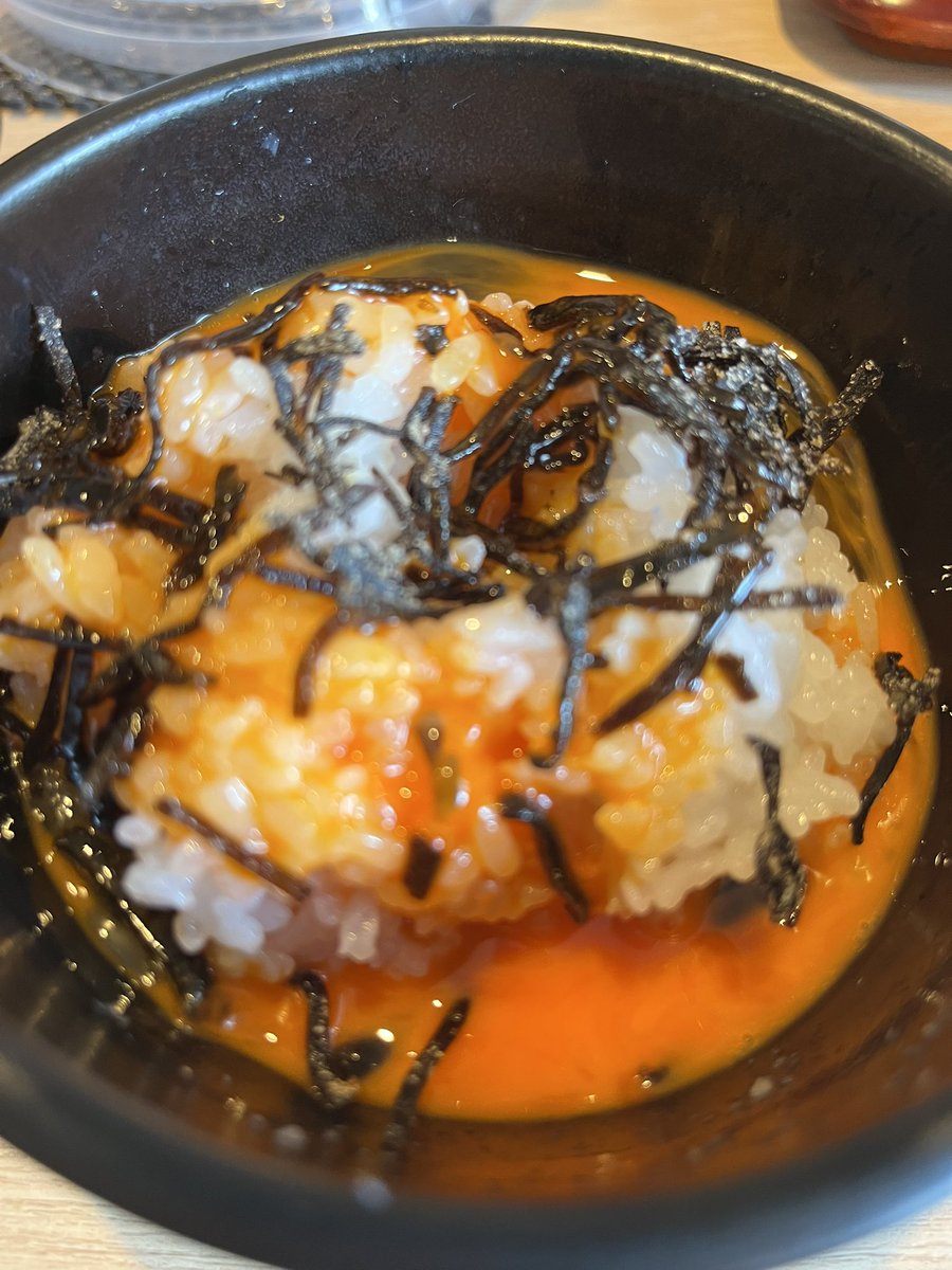 inap_k's tweet photo. 中華そばと特製卵かけご飯食べたよ。
美味し😋 https://t.co/0UHpk5mEBW