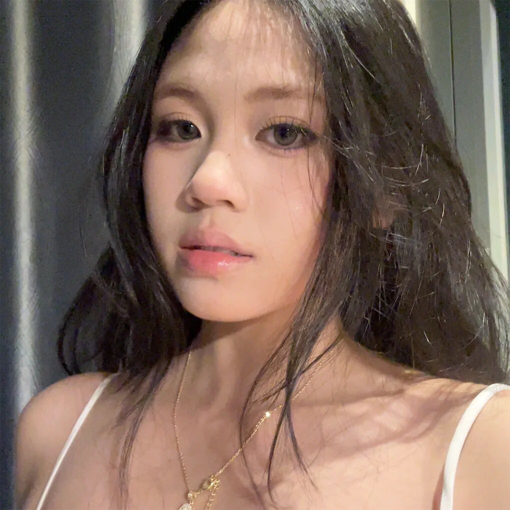 flwsry_'s tweet photo. bé chỉ mún xin ít tinh ạ 🥺 https://t.co/OypDxB3SES
